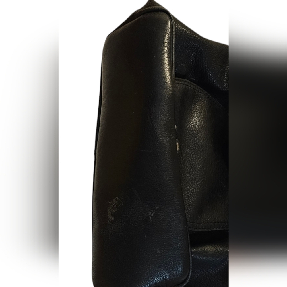 Stone Mountain - Pebbled Genuine Leather  Black Medium Bag Pink Fabric Lining‌ - Picture 7 of 12